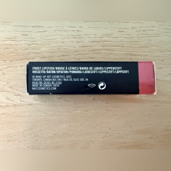 MAC Cosmetics Frost Lipstick – Shade: Soar (650) – Matte Finish - Picture 4 of 5